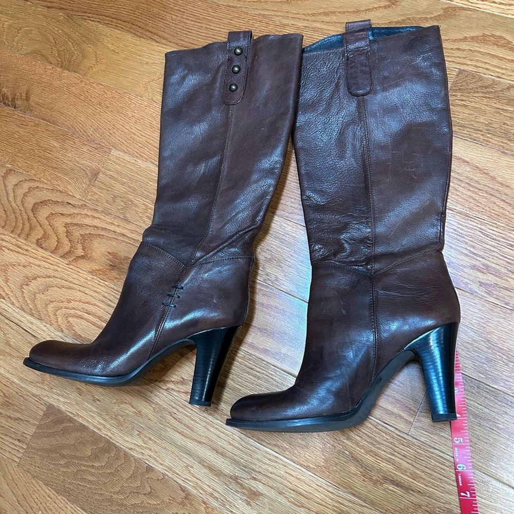Chic Brown Leather Heeled Boots